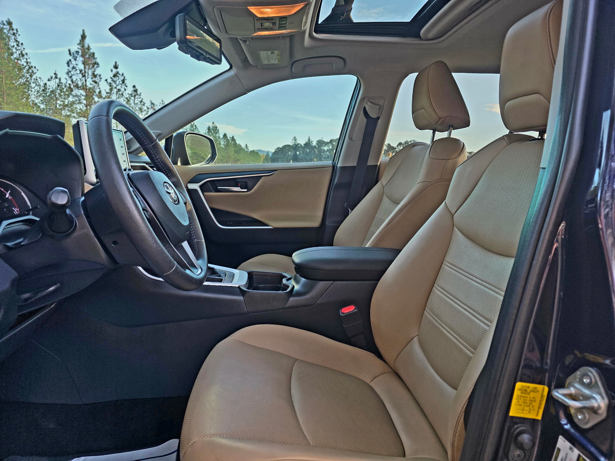 2019 Toyota RAV4 Limited front seats